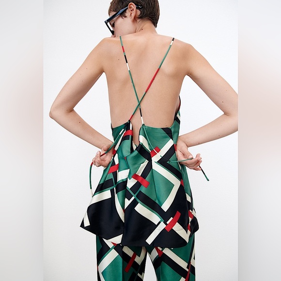 NWT Zara Geometric Print Top - Picture 3 of 5